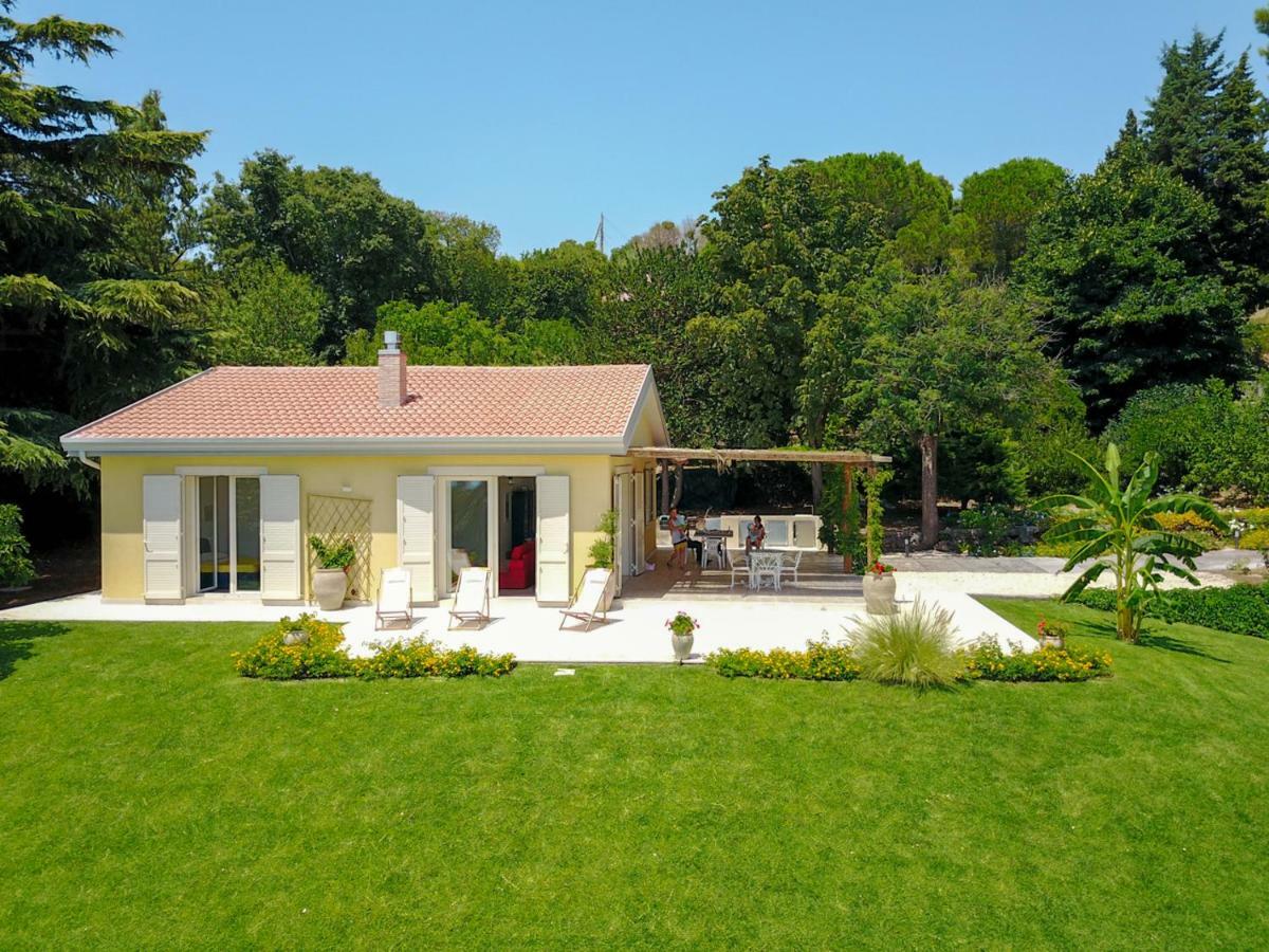 Villa Palm Hill ปิเอดิมอนเต เอตเนโอ ภายนอก รูปภาพ